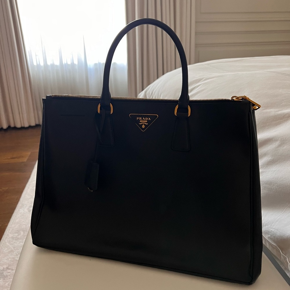 Large Prada Galleria Saffiano leather bag